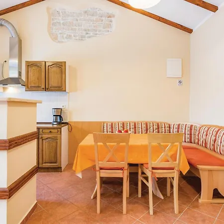 Gorgeous Home In Butkovici With Kitchen Butkovici (Istria)