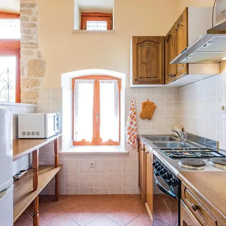 Gorgeous Home In Butkovici With Kitchen Holiday home *